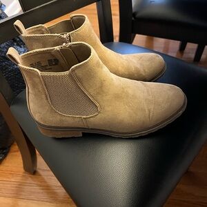 Sonoma Women's Light Brown Ankle Boots